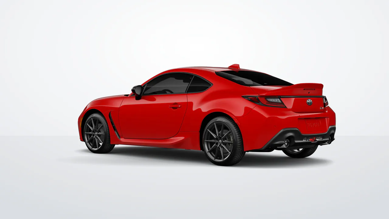 Rear three-quarter in the studio