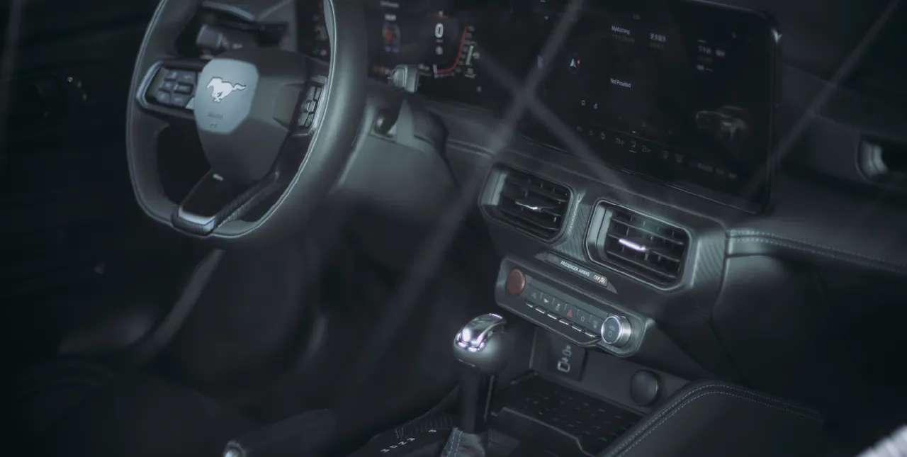Mustang cockpit with digital instrument panel and touchscreen